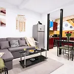 Maison Calme Et Climatisee - Proche Nimes & Arles