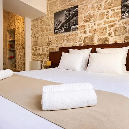 Maison Calme Et Climatisee - Proche Nimes & Arles *