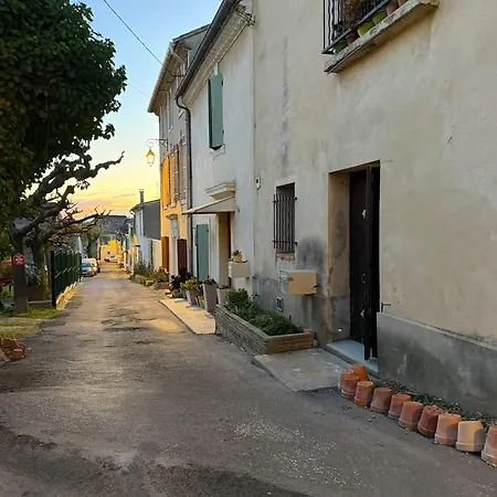 Maison Calme Et Climatisée - Proche Nîmes&arles *